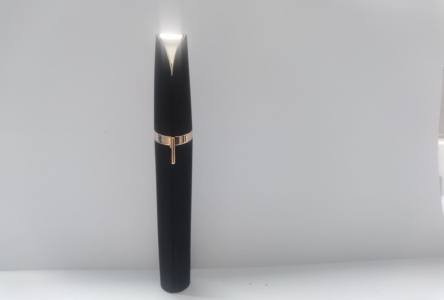 Infinity Beautiful Mini Eyebrow Trimmer – Painless Hair Remover with LED - Infinity Beautiful Boutique