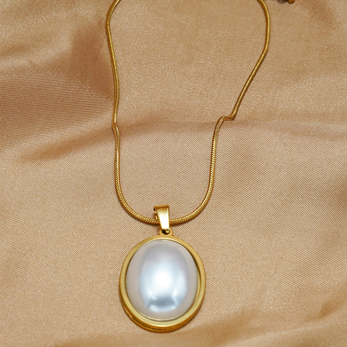 Lxalry Golden Jewelry Set - Elegant Necklace & Ring Combo With Oval Design, Metal Polished Finish, Perfect For Both Day & Night Occasions - Infinity Beautiful Boutique
