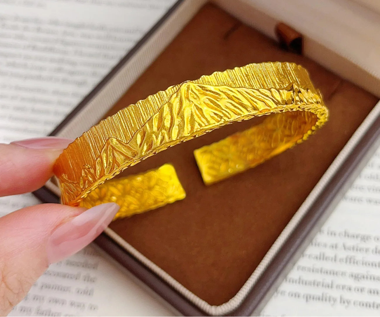 24K Gold Filled Vertical Pattern Cuff Bangle Bracelet for Women Rizhao Jinshan Design