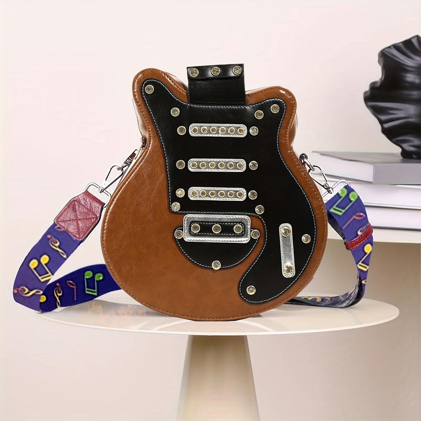 Guitar-Shaped Crossbody Bag – Trendy Musical Instrument Purse for Music Lovers