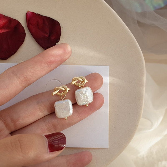 Natural pearl earrings - Infinity Beautiful Boutique