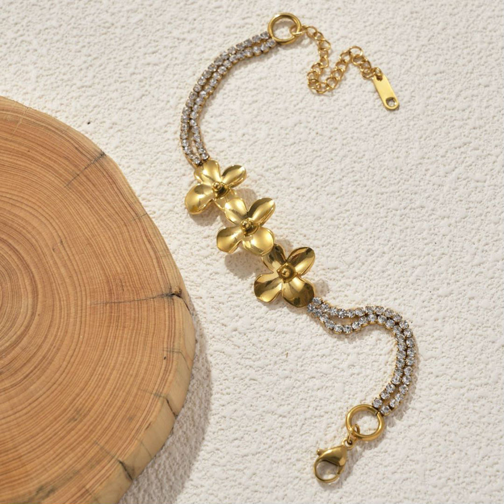 18K Gold-Plated Stainless Steel Flower Bracelet – Light Luxury Jewelry