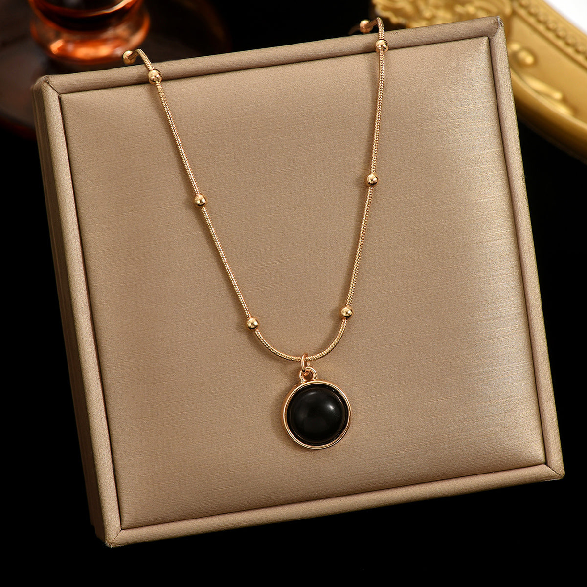 18K Gold-Plated Mood-Responsive Necklace – Stainless Steel Color-Shifting Resin Pendant