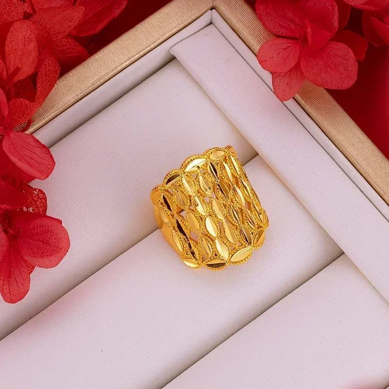 18K Gold Vintage Large Ring