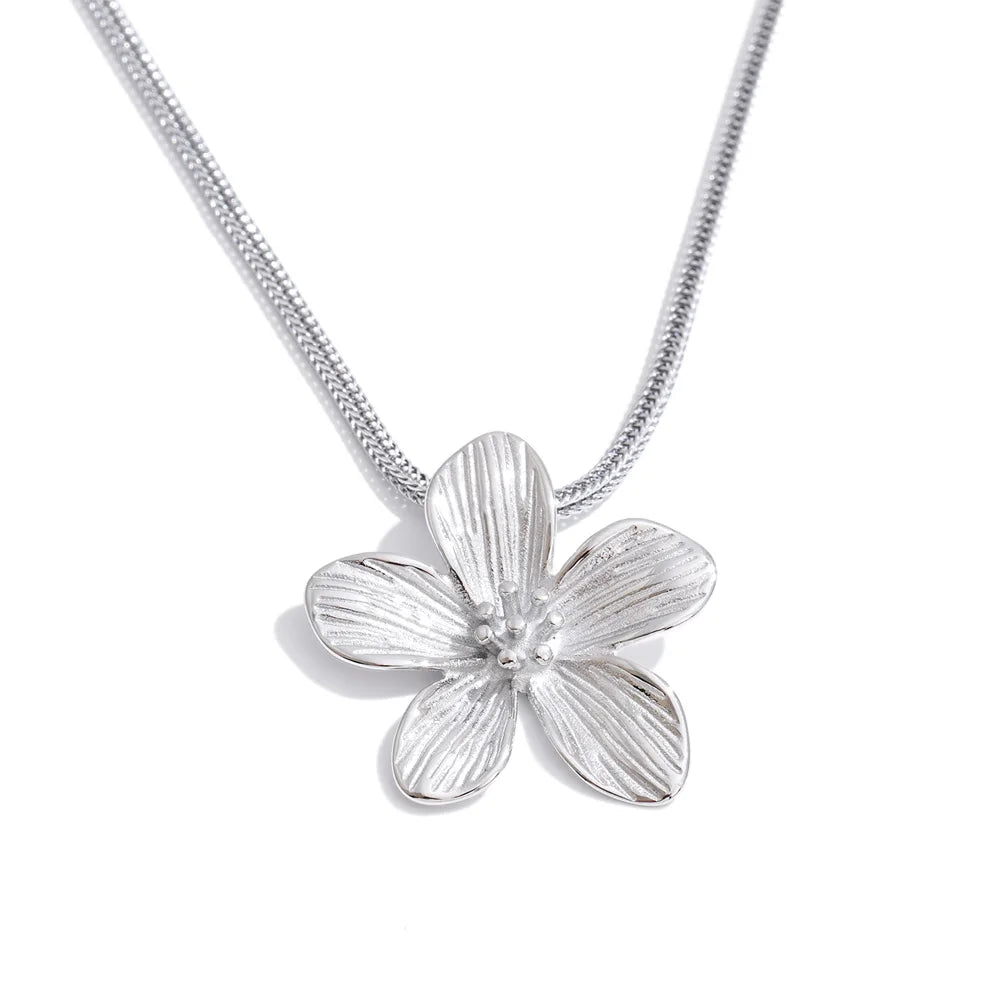 Gold Plated Flower Pendant Necklace Stainless Steel