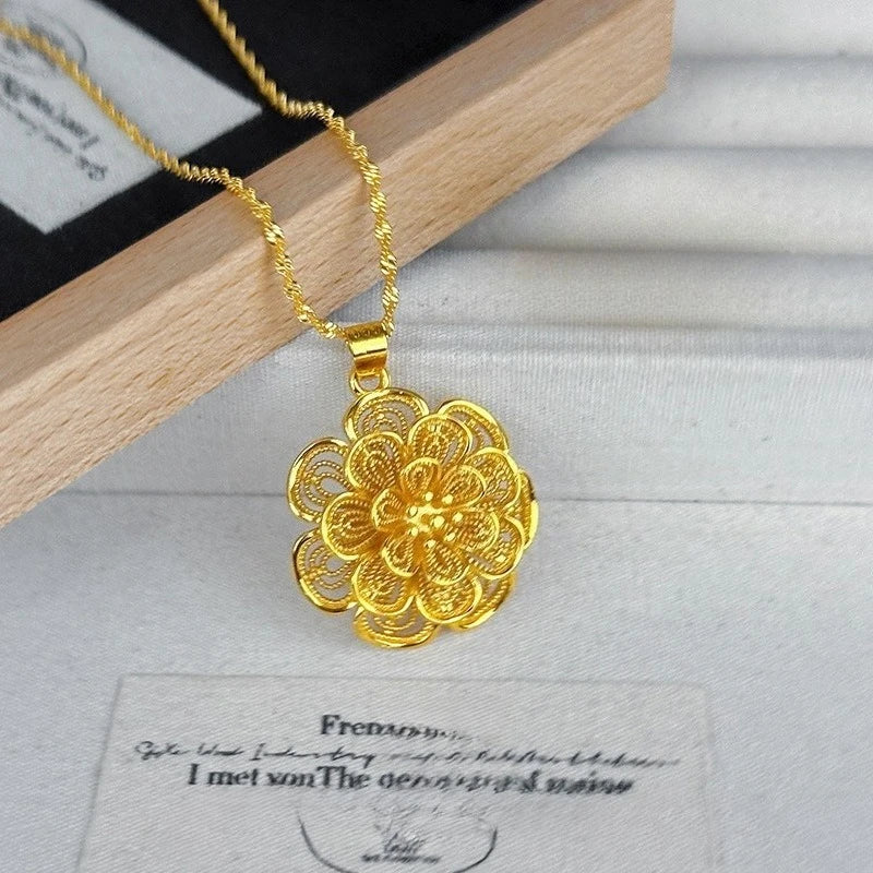 Elegant Gold-Plated Filigree Vintage Jewelry