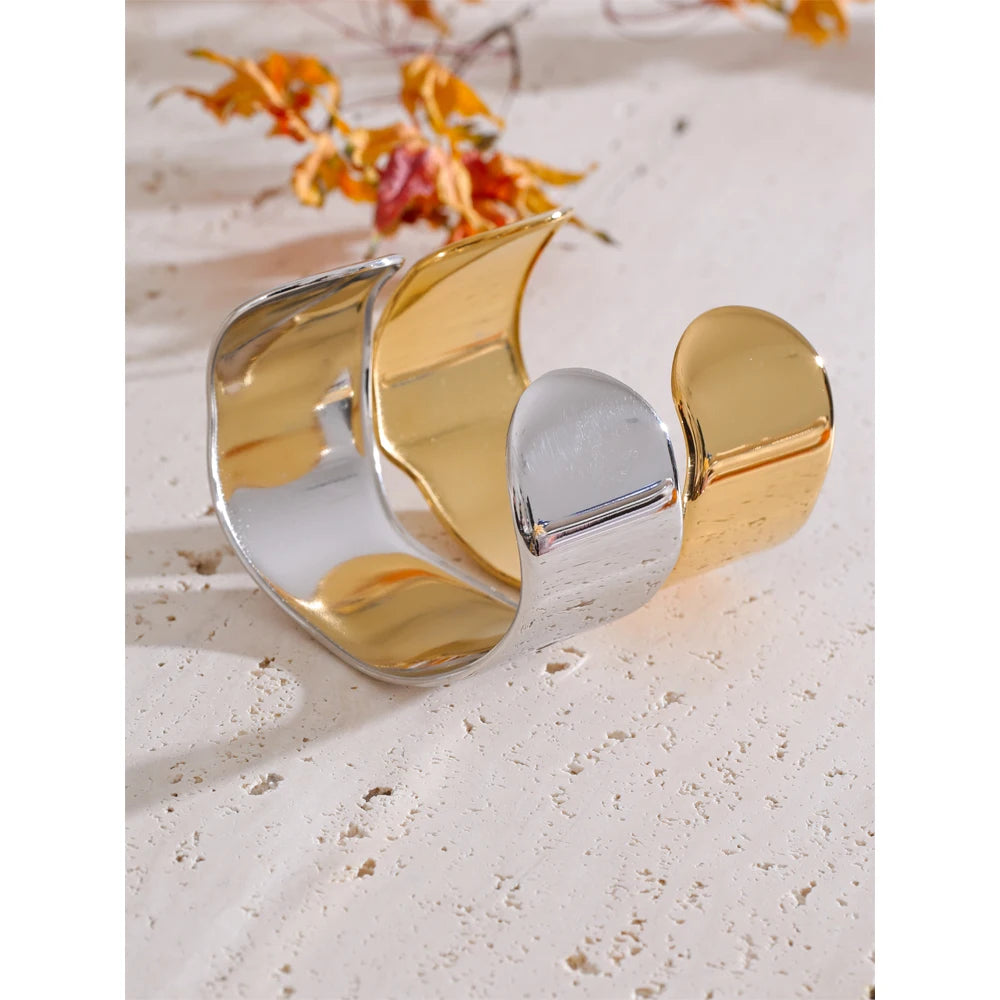 Vintage Gold Wide Bangle