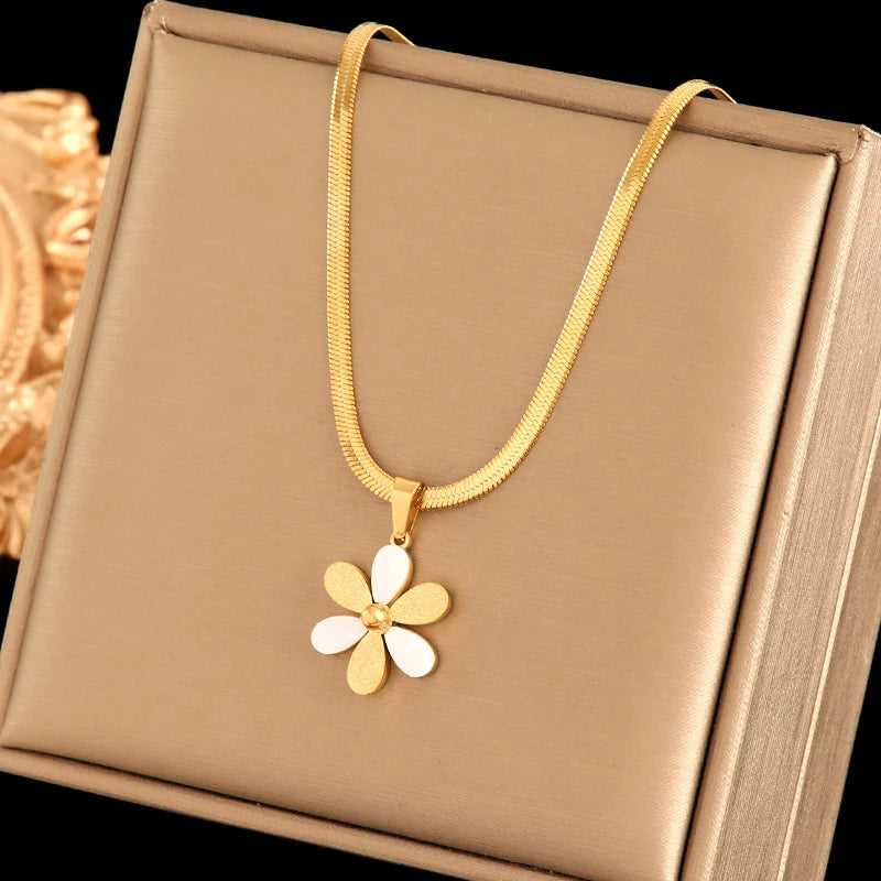 Heart Vintage Gold Plated Stainless Steel