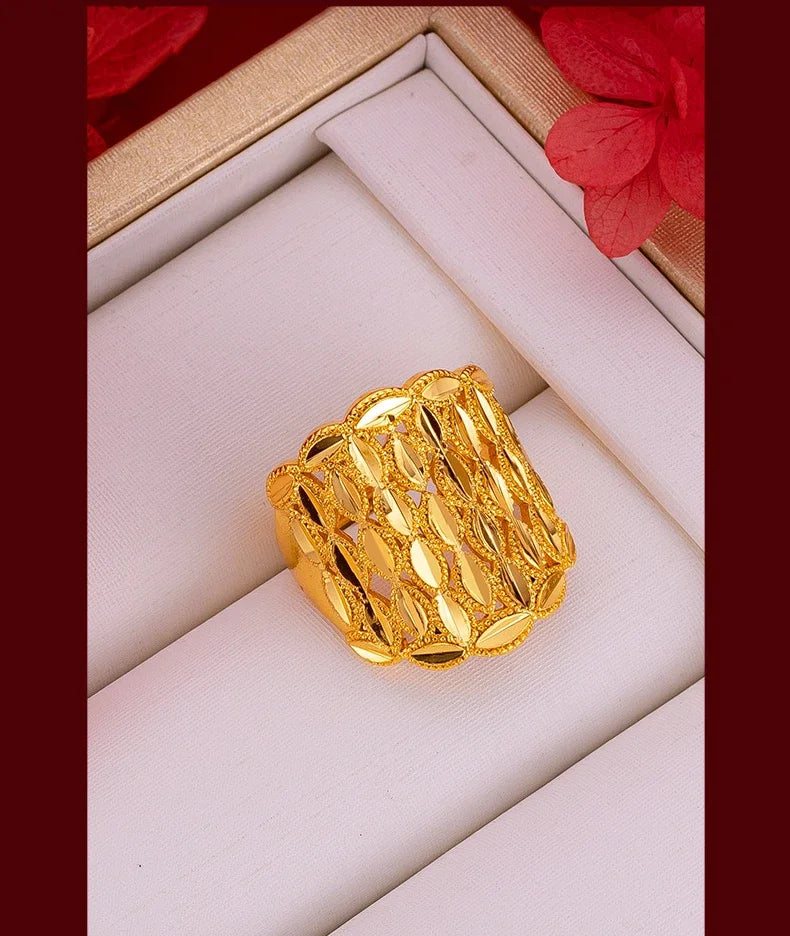 18K Gold Vintage Large Ring