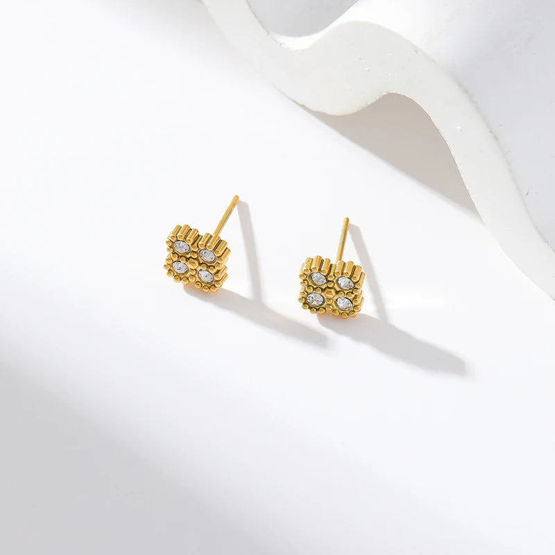Elegant Flower Stainless Steel Waterproof Jewelry Set