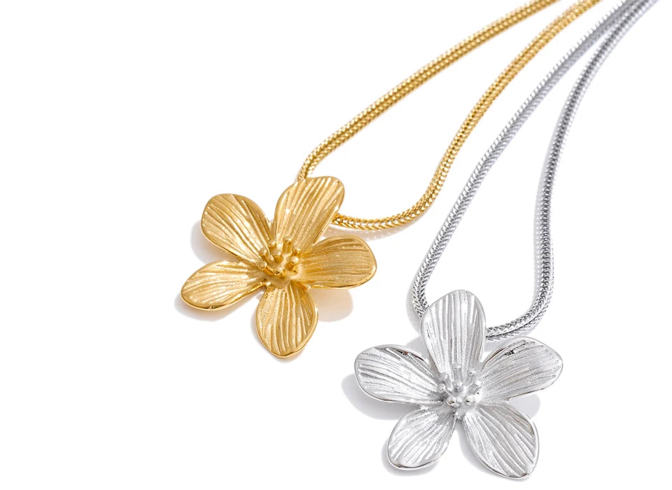Gold Plated Flower Pendant Necklace Stainless Steel