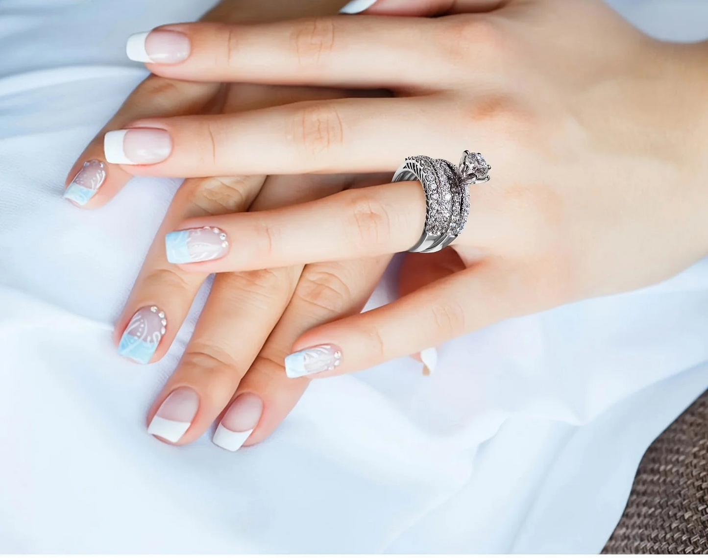 Elegant 925 Silver Vintage White Gold Plated Ring Set