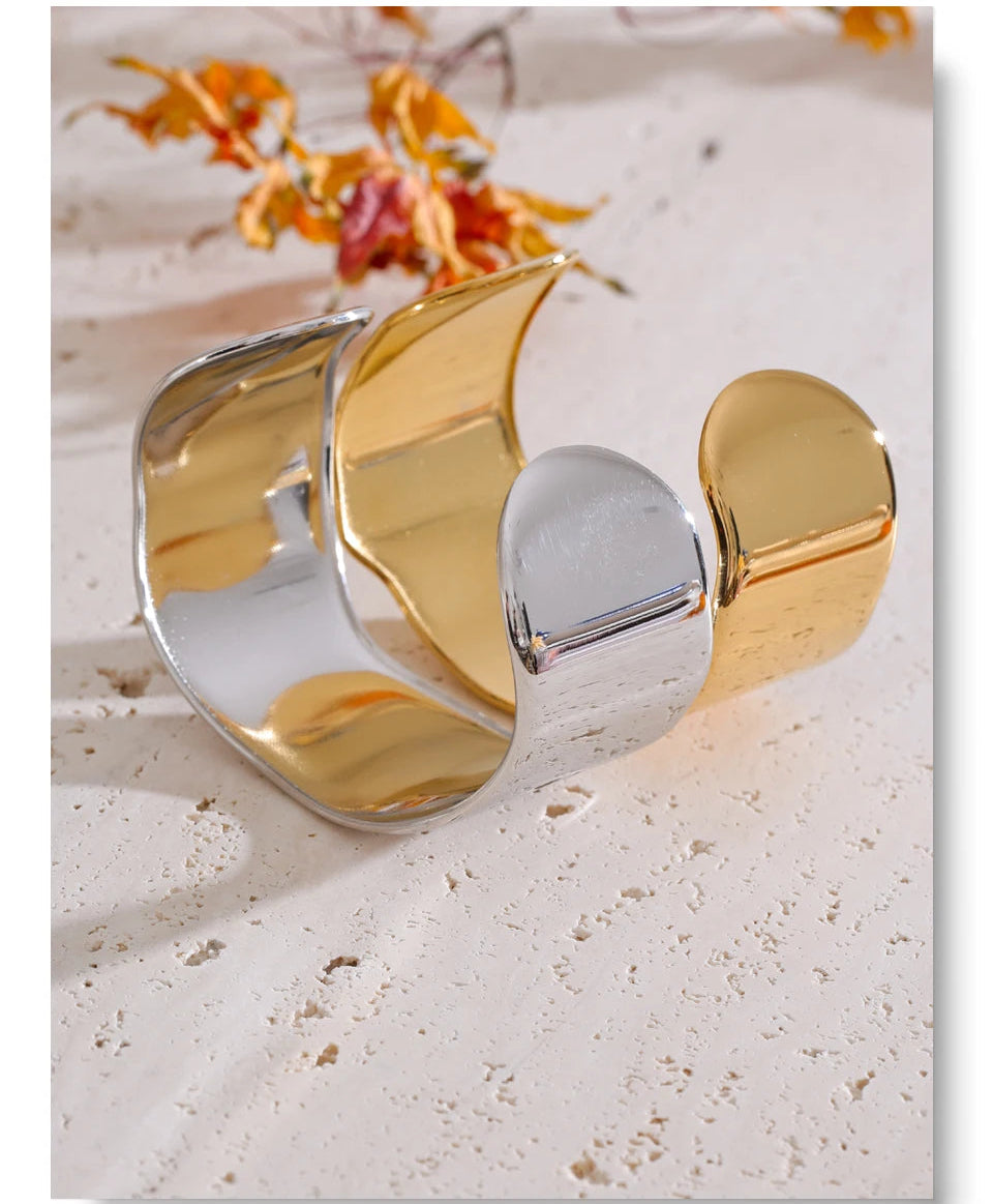 Vintage Gold Wide Bangle