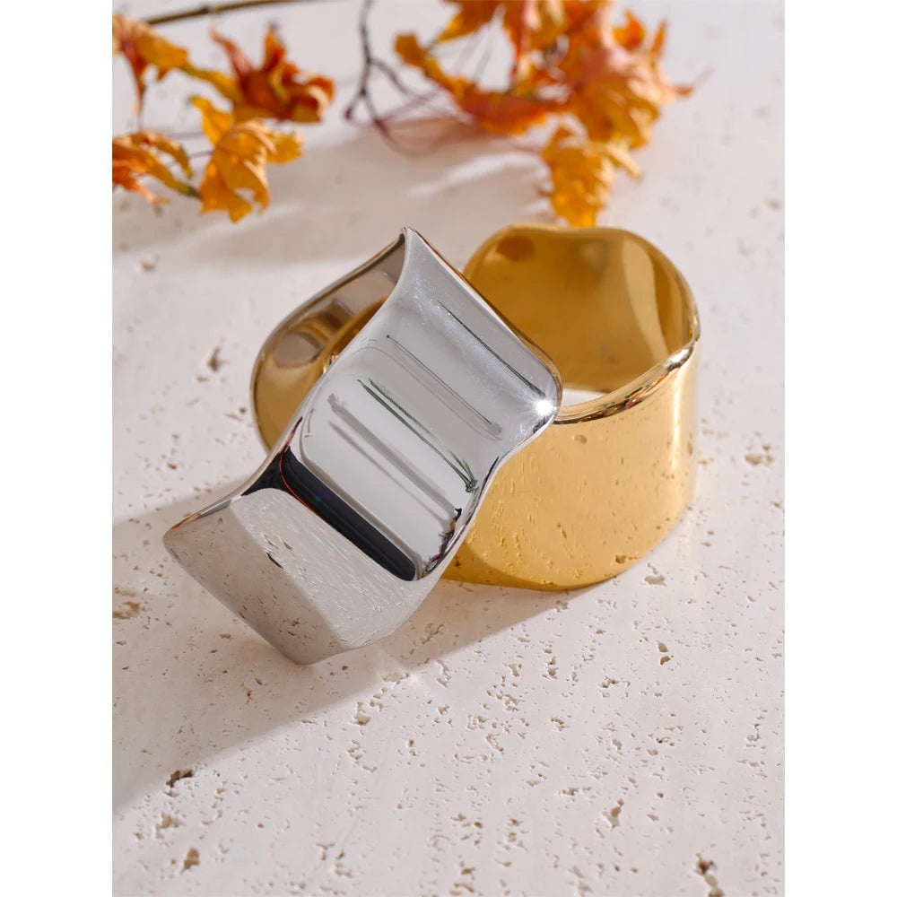 Vintage Gold Wide Bangle