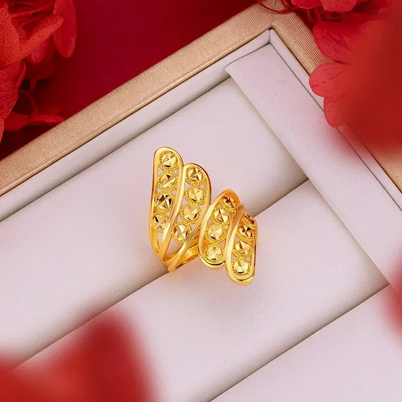 18K Gold Vintage Large Ring