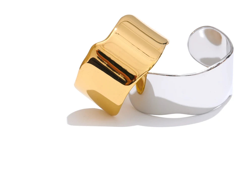 Vintage Gold Wide Bangle