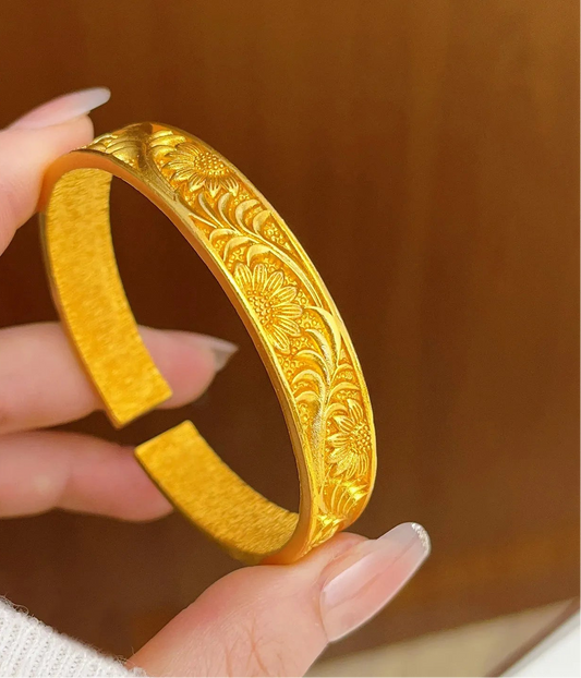 Gold Tone Women’s Cuff Bangle Bracelet Retro Flower Design