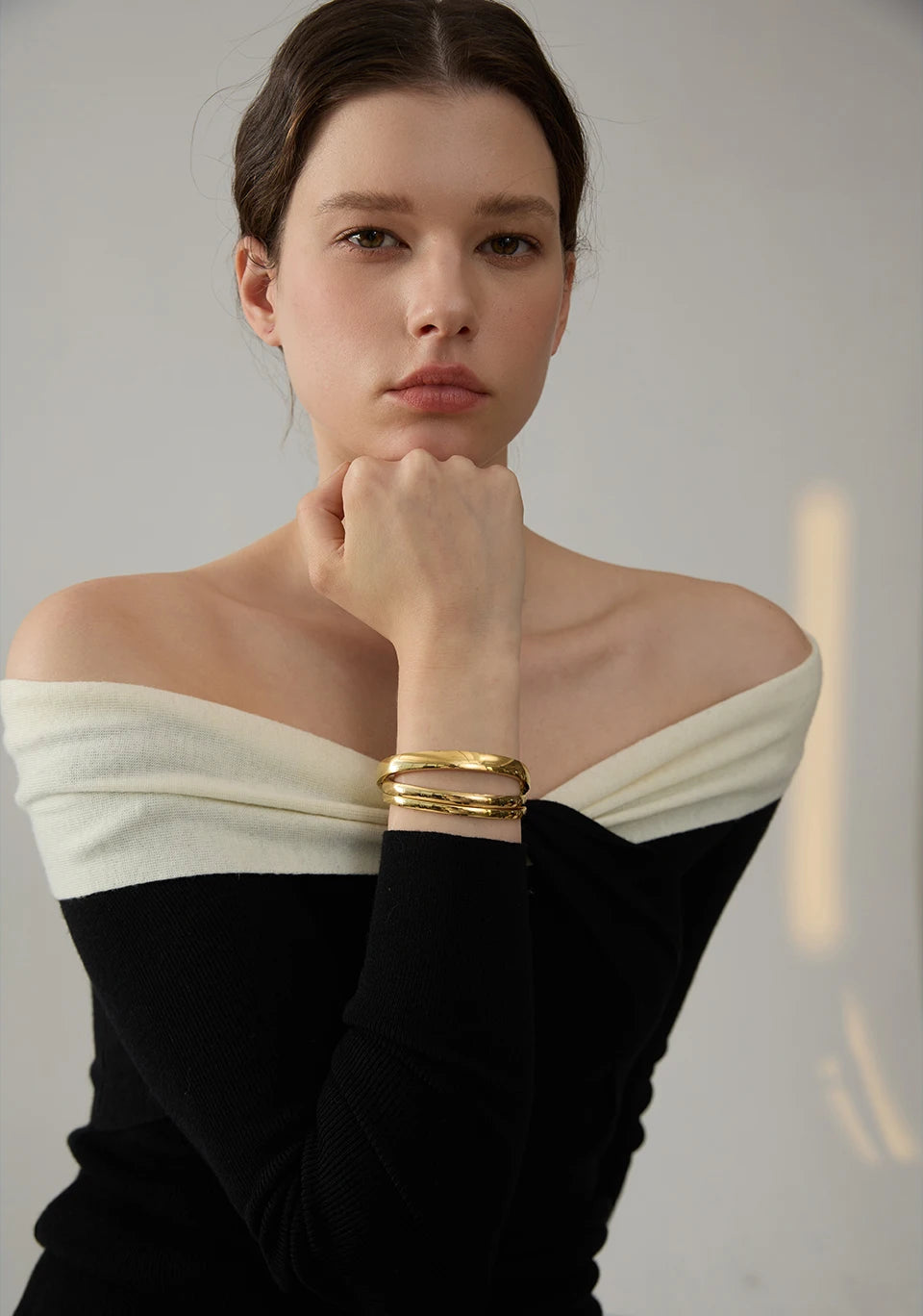 Minimalist Vintage Gold Stainless Steel Bangle Waterproof