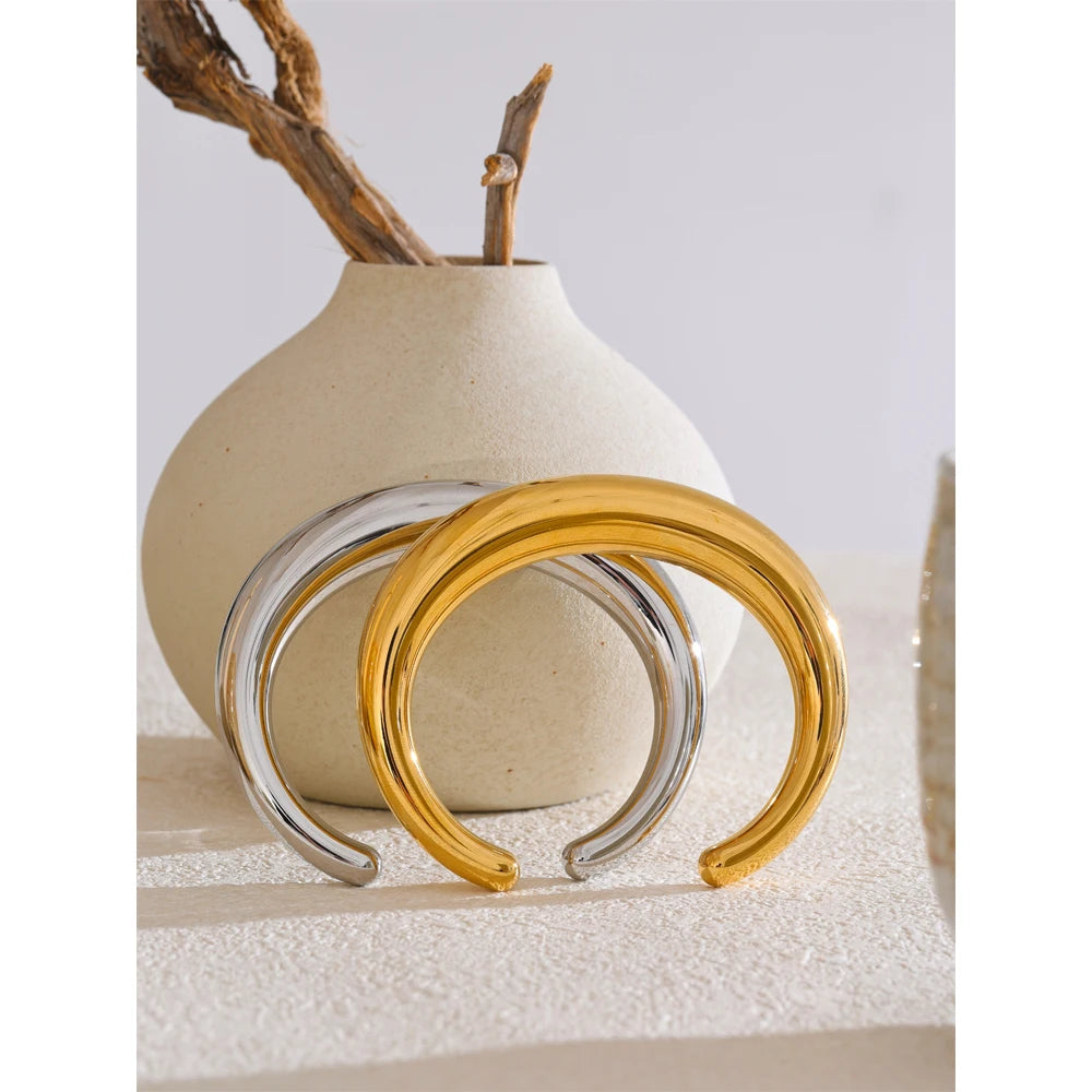 Gold Chunky Cuff  Vintage Bangle
