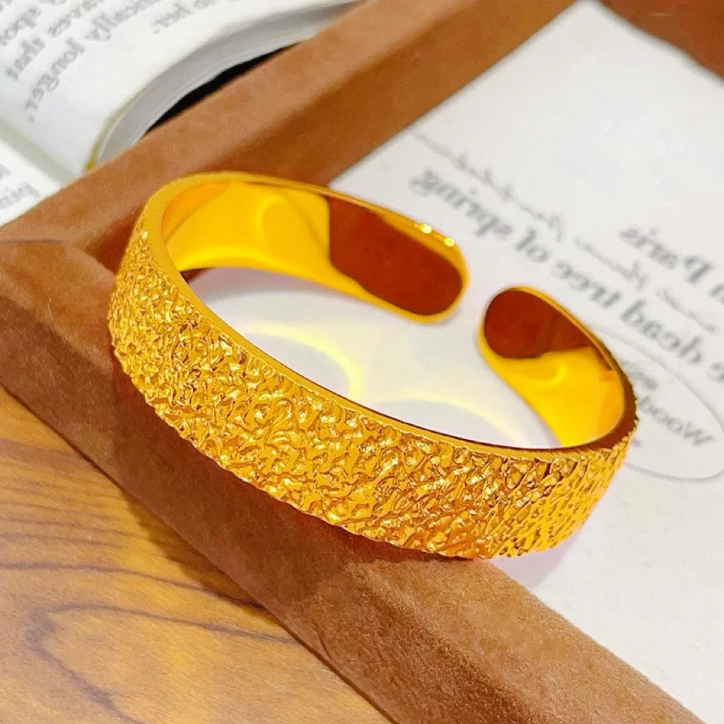 24K High-Purity Gold Vintage Luxury Bangle
