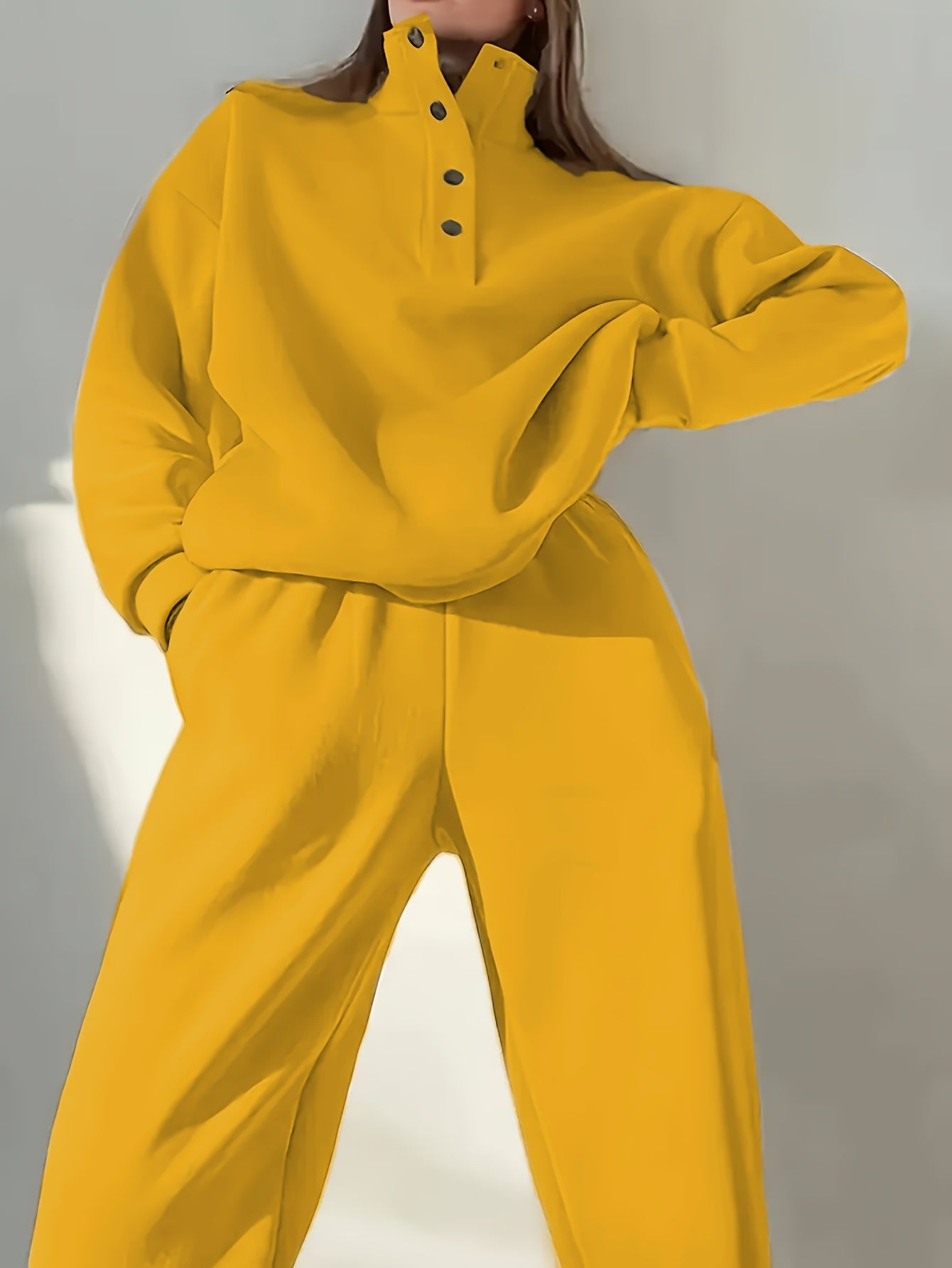 Women’s Beige Fleece-Lined Sweatshirt & Cuffed Pants Set for Fall & Winter