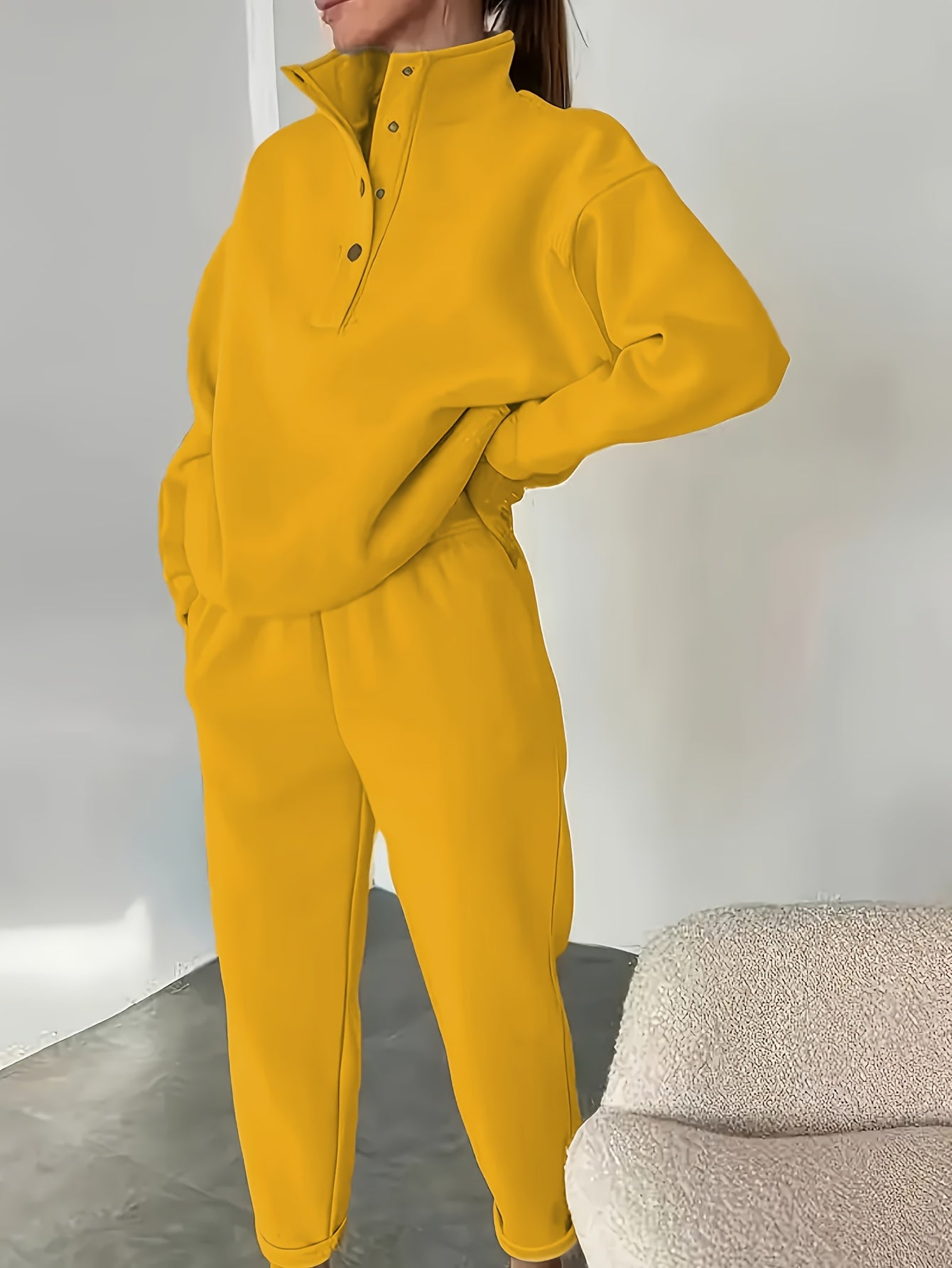 Women’s Beige Fleece-Lined Sweatshirt & Cuffed Pants Set for Fall & Winter