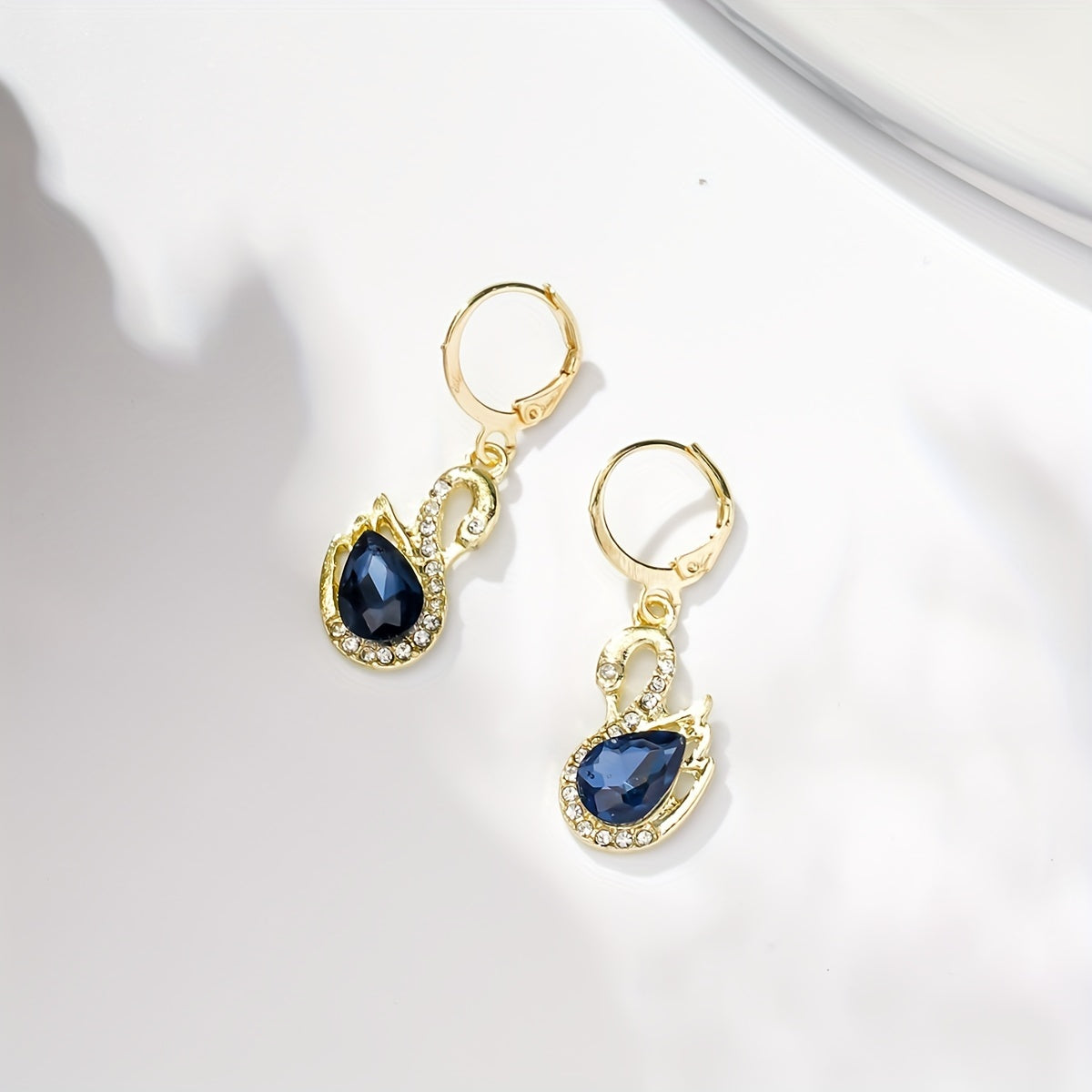 Elegant Vintage Swan Rhinestone Earrings