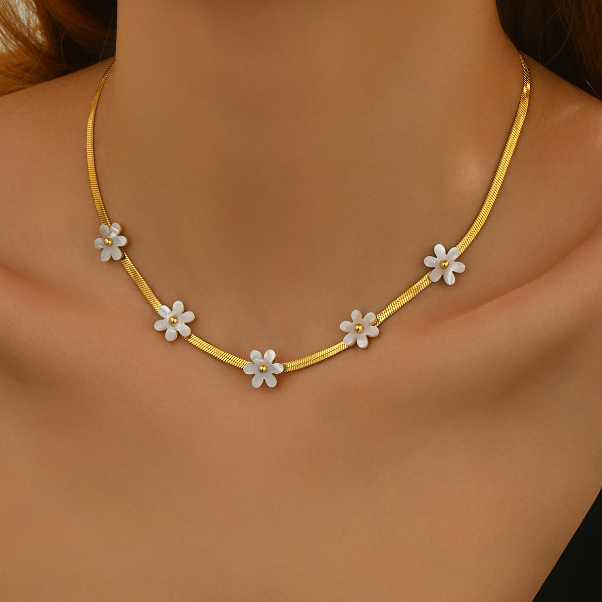 18K Gold-Plated Bohemian Floral Necklace – Stainless Steel White Blossom Charm