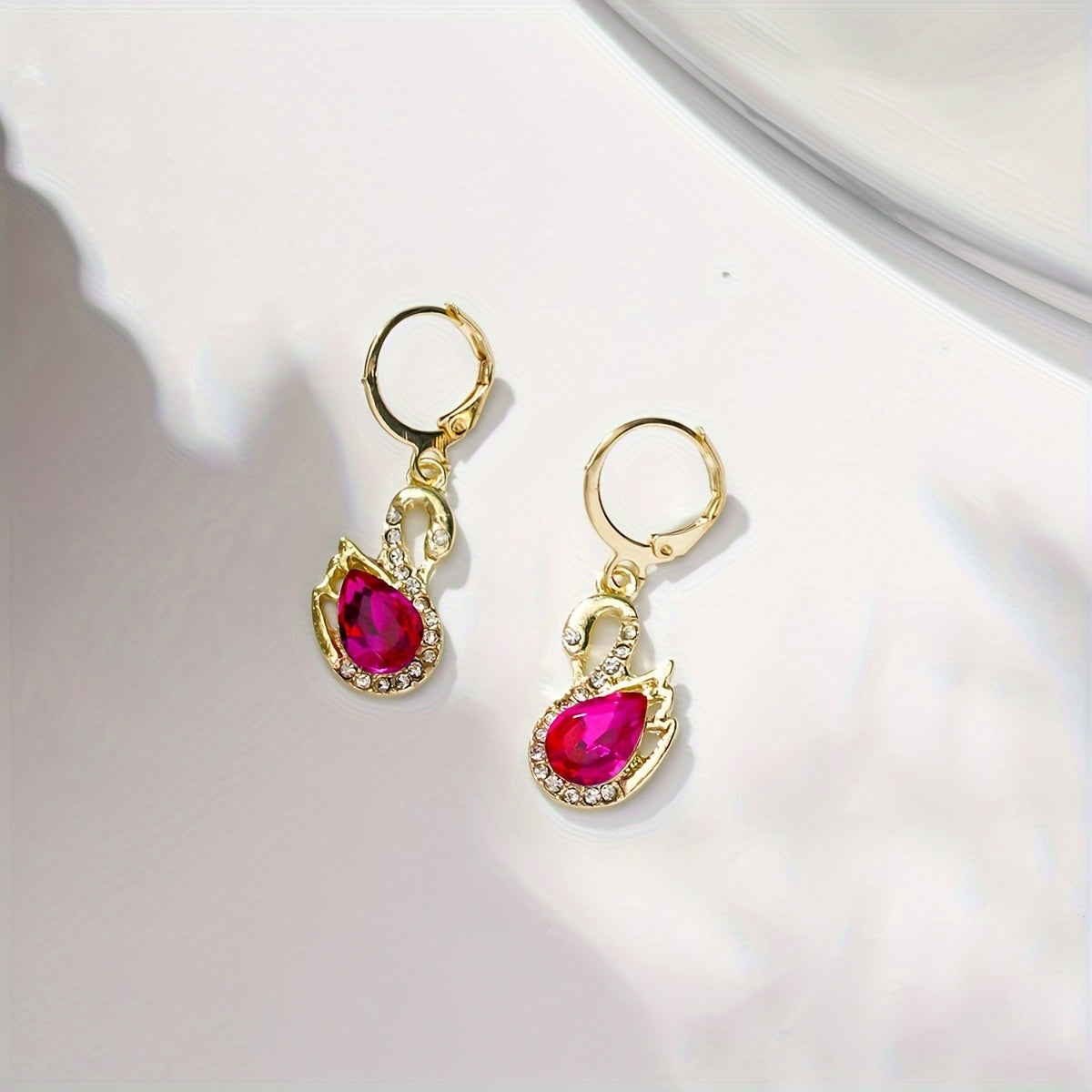 Elegant Vintage Swan Rhinestone Earrings