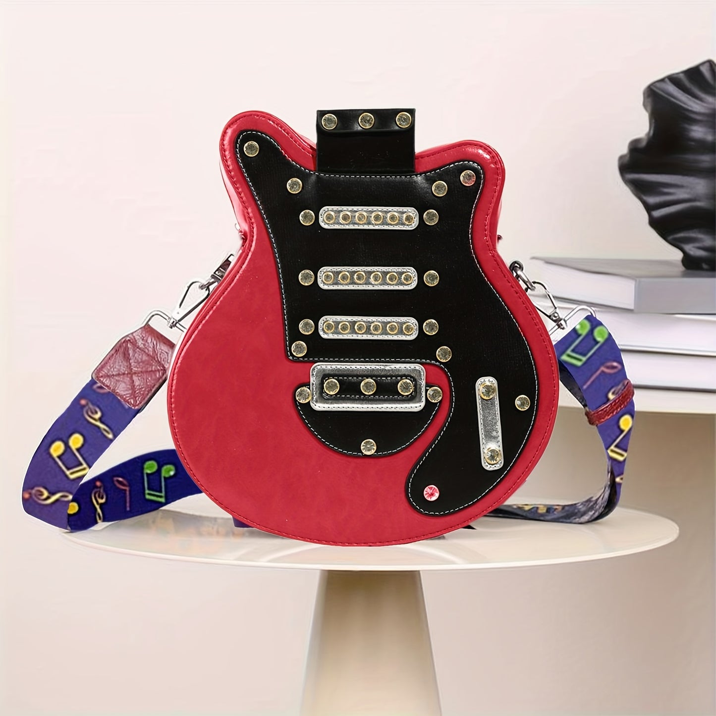 Guitar-Shaped Crossbody Bag – Trendy Musical Instrument Purse for Music Lovers