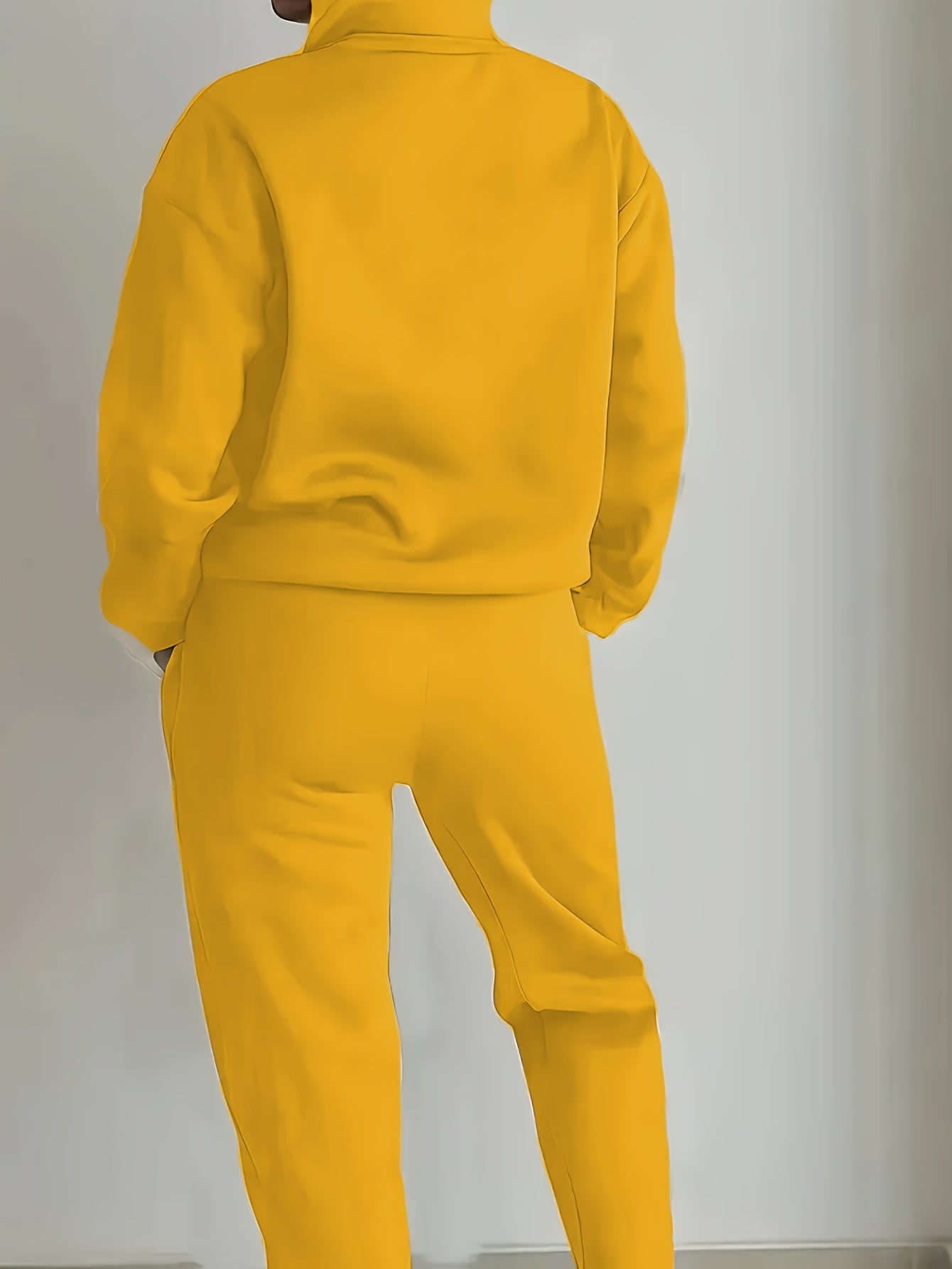 Women’s Beige Fleece-Lined Sweatshirt & Cuffed Pants Set for Fall & Winter